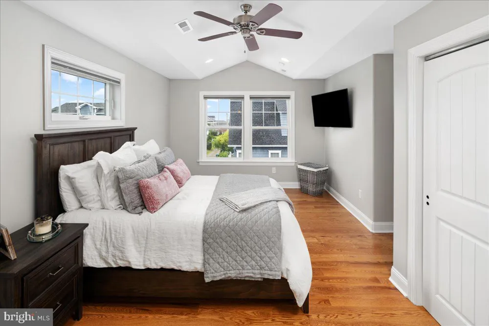 313 29TH STREET S Brigantine, NJ 08203