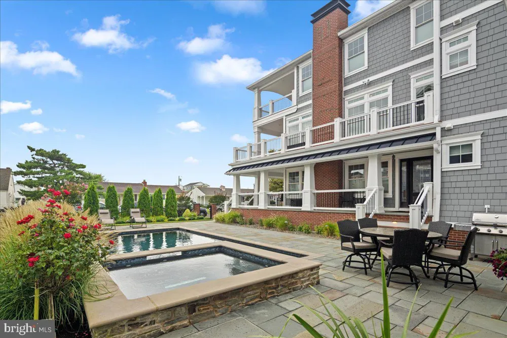 313 29TH STREET S Brigantine, NJ 08203