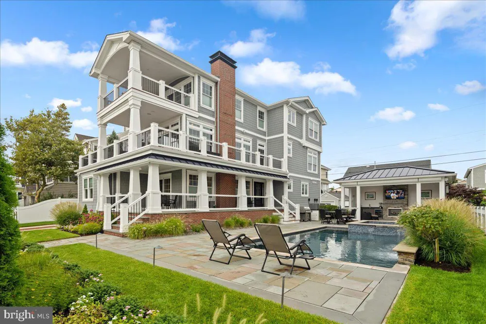 313 29TH STREET S Brigantine, NJ 08203