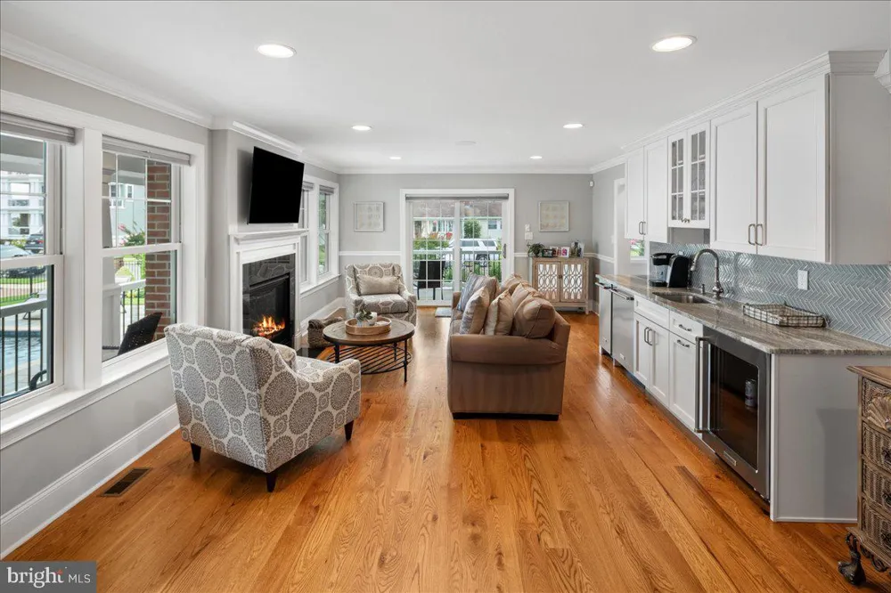 313 29TH STREET S Brigantine, NJ 08203