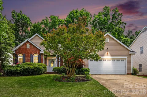 10312 Fairbourne Court