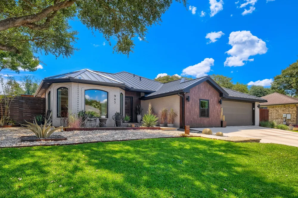 945 Queens Drive New Braunfels, TX 78130
