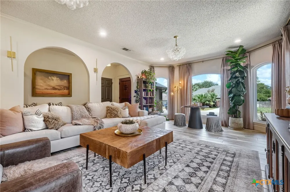 945 Queens Drive New Braunfels, TX 78130