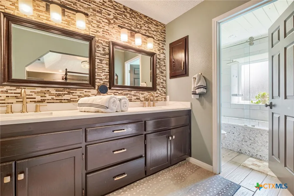 945 Queens Drive New Braunfels, TX 78130