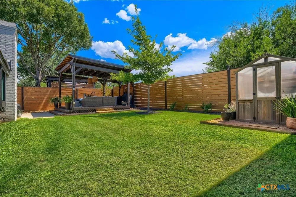 945 Queens Drive New Braunfels, TX 78130