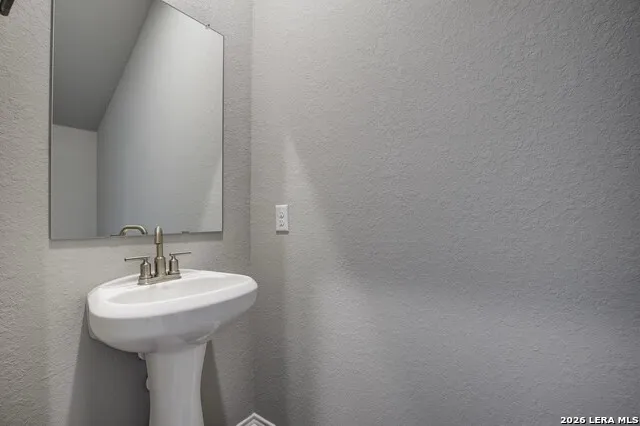 4927 Mala Vida San Antonio, TX 78222