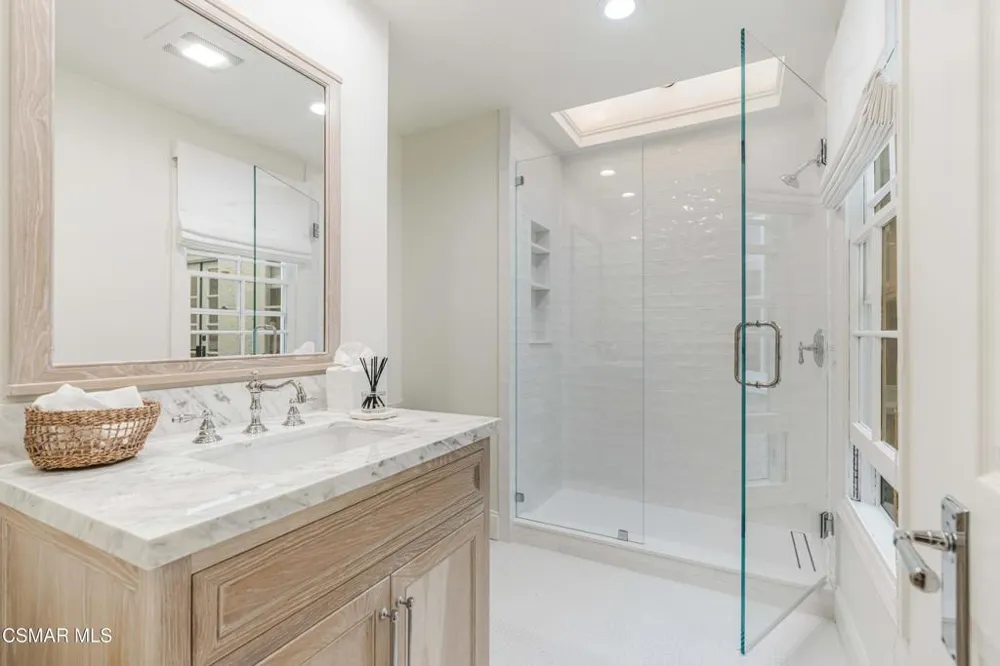 1719 Walker Cup Circle Westlake Village, CA 91362