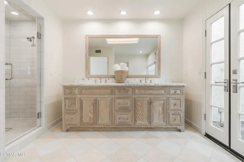 1719 Walker Cup Circle Westlake Village, CA 91362