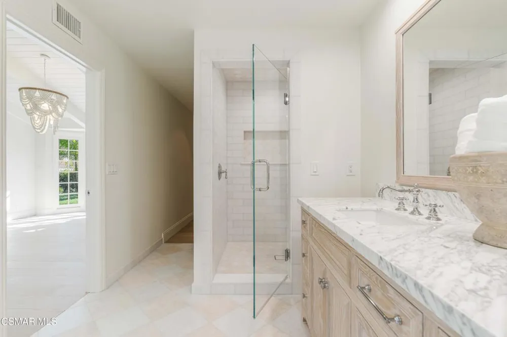 1719 Walker Cup Circle Westlake Village, CA 91362