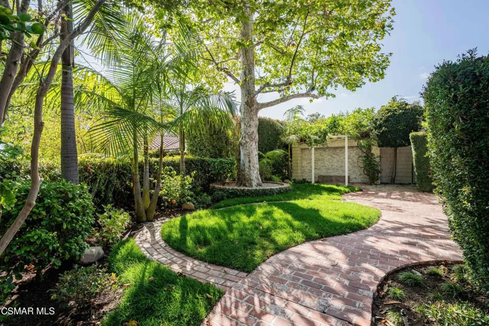 1719 Walker Cup Circle Westlake Village, CA 91362