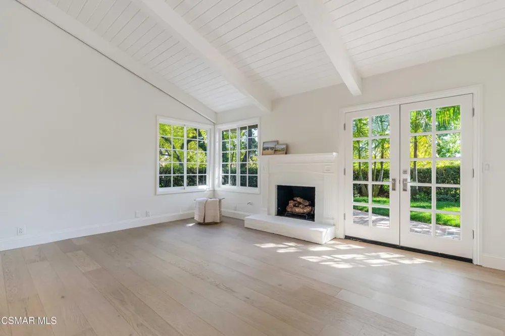 1719 Walker Cup Circle Westlake Village, CA 91362