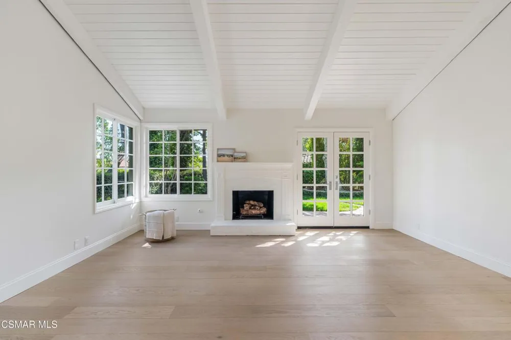 1719 Walker Cup Circle Westlake Village, CA 91362