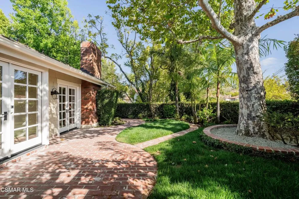 1719 Walker Cup Circle Westlake Village, CA 91362