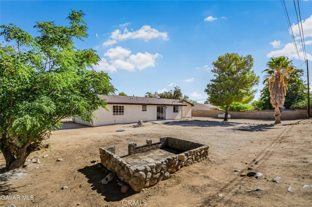 13116 E East Avenue W10 Pearblossom, CA 93553