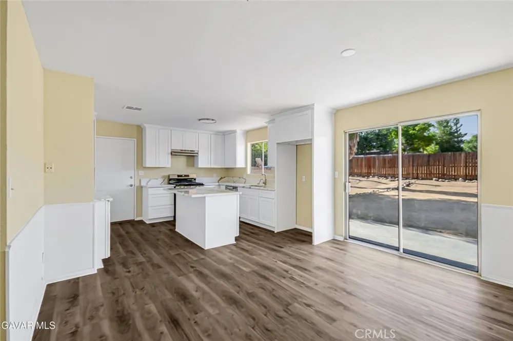 13116 E East Avenue W10 Pearblossom, CA 93553