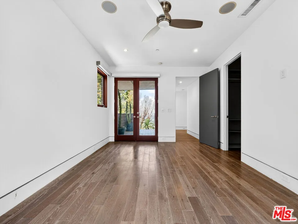 770 Paseo Miramar Los Angeles, CA 90272