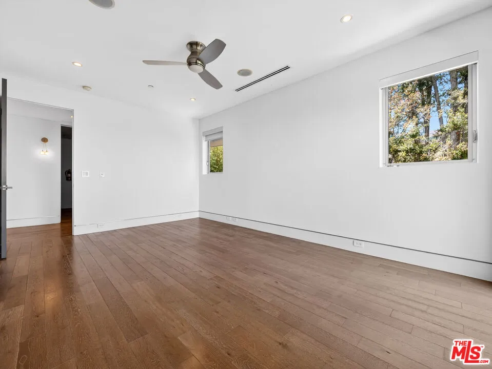 770 Paseo Miramar Los Angeles, CA 90272