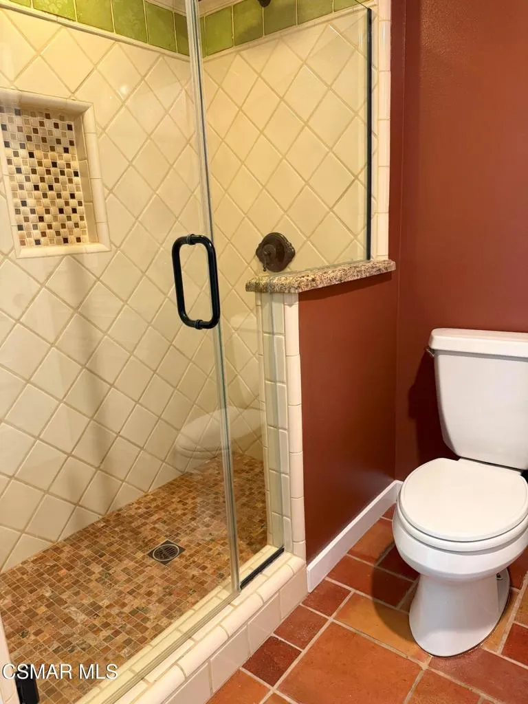 2096 Mccrea Road Thousand Oaks, CA 91362
