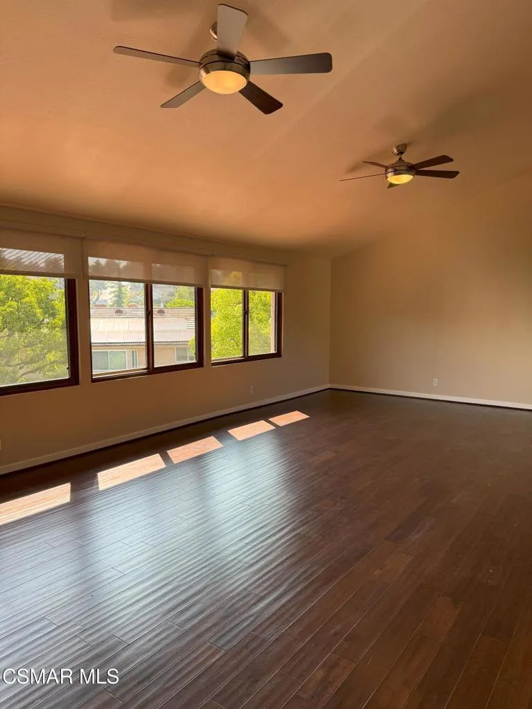 2096 Mccrea Road Thousand Oaks, CA 91362