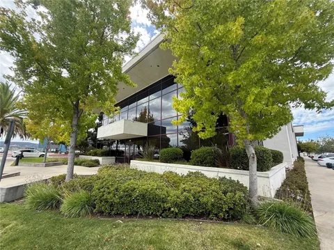 805 Aerovista Place #201
