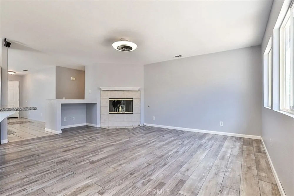 1452 Hummingbird Hemet, CA 92545