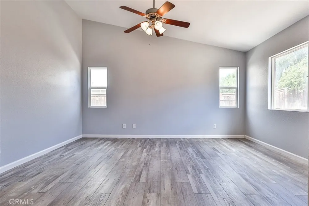 1452 Hummingbird Hemet, CA 92545