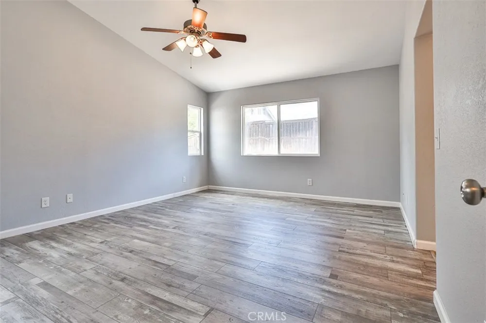 1452 Hummingbird Hemet, CA 92545