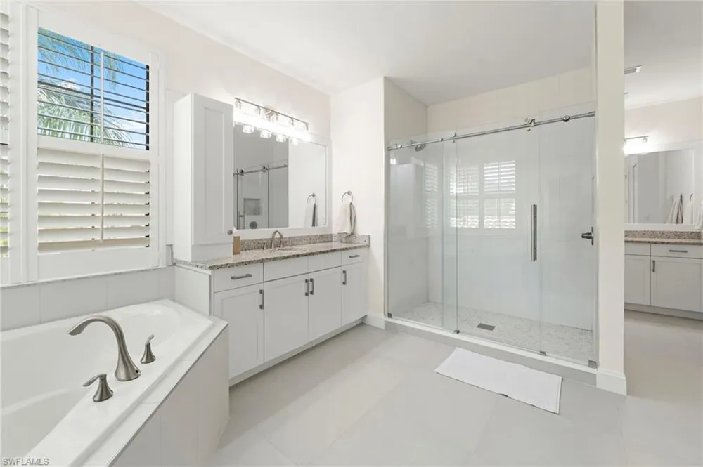 2858 Cinnamon Bay Circle Naples, FL 34119