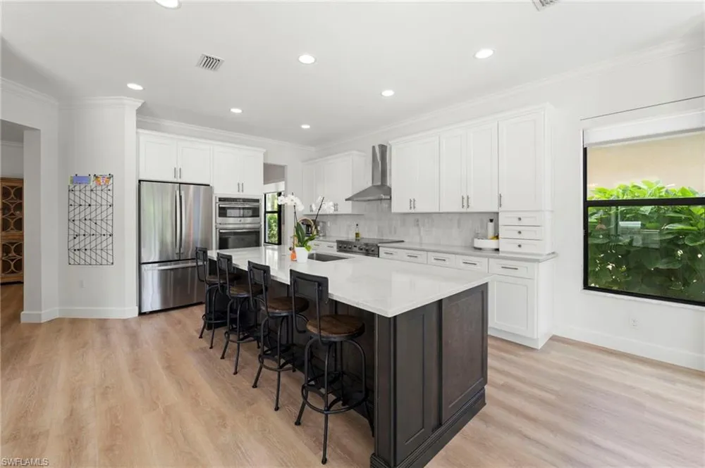 2858 Cinnamon Bay Circle Naples, FL 34119