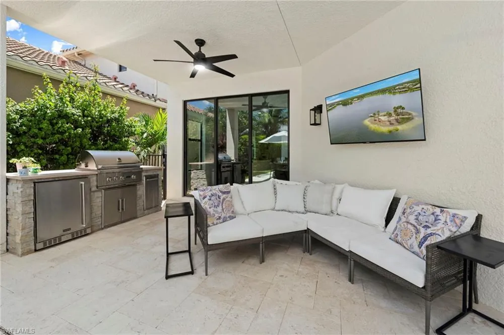 2858 Cinnamon Bay Circle Naples, FL 34119