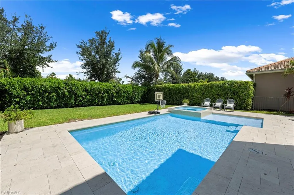 2858 Cinnamon Bay Circle Naples, FL 34119