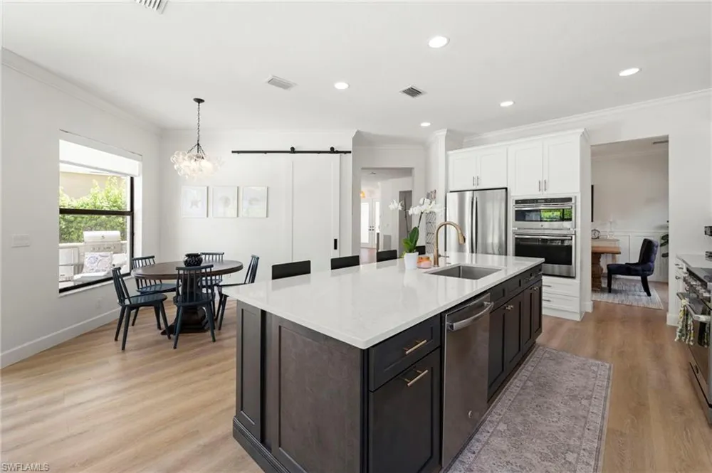 2858 Cinnamon Bay Circle Naples, FL 34119