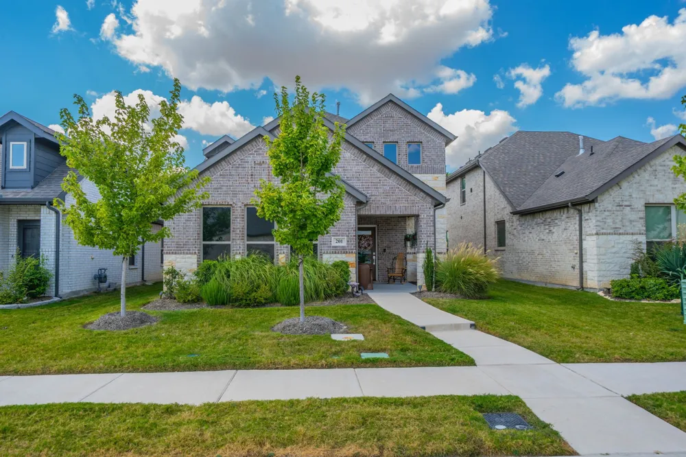 201 Foreman Drive Midlothian, TX 76065