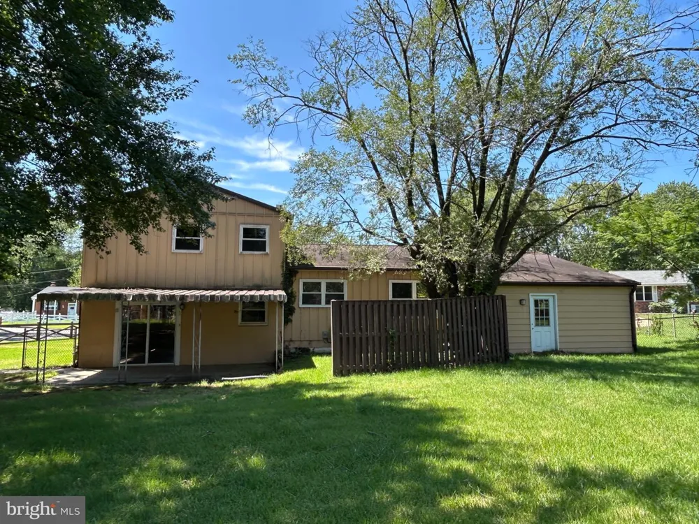 9512 SMALL DRIVE Clinton, MD 20735