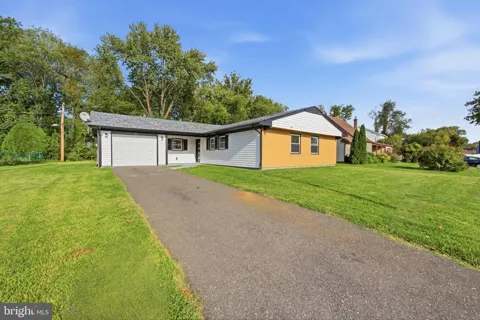 27 GENESEE LANE