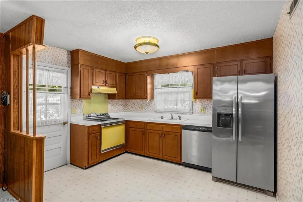 808 Ernest Court High Point, NC 27263