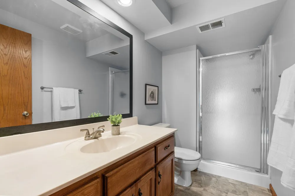 9182 Rosewood Lane Maple Grove, MN 55369
