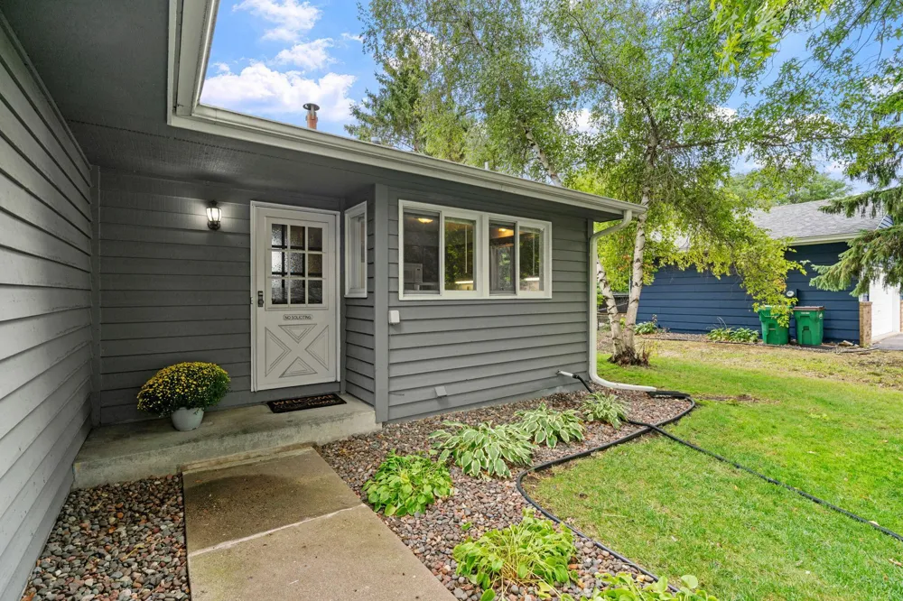9182 Rosewood Lane Maple Grove, MN 55369