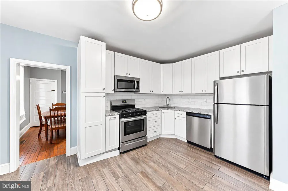 234 ERICKSON AVENUE Essington, PA 19029