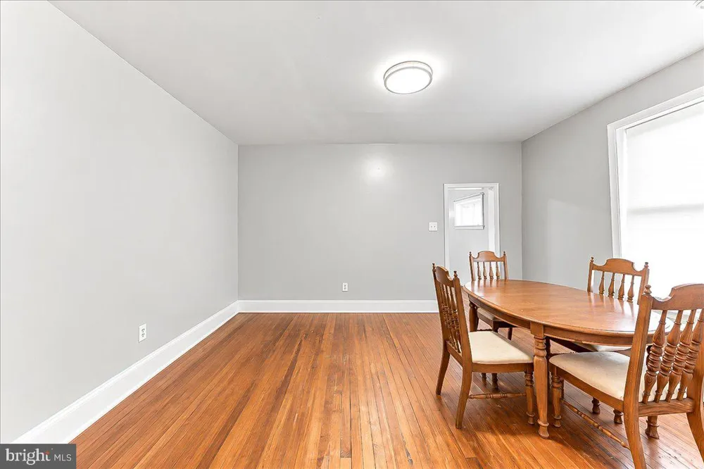234 ERICKSON AVENUE Essington, PA 19029
