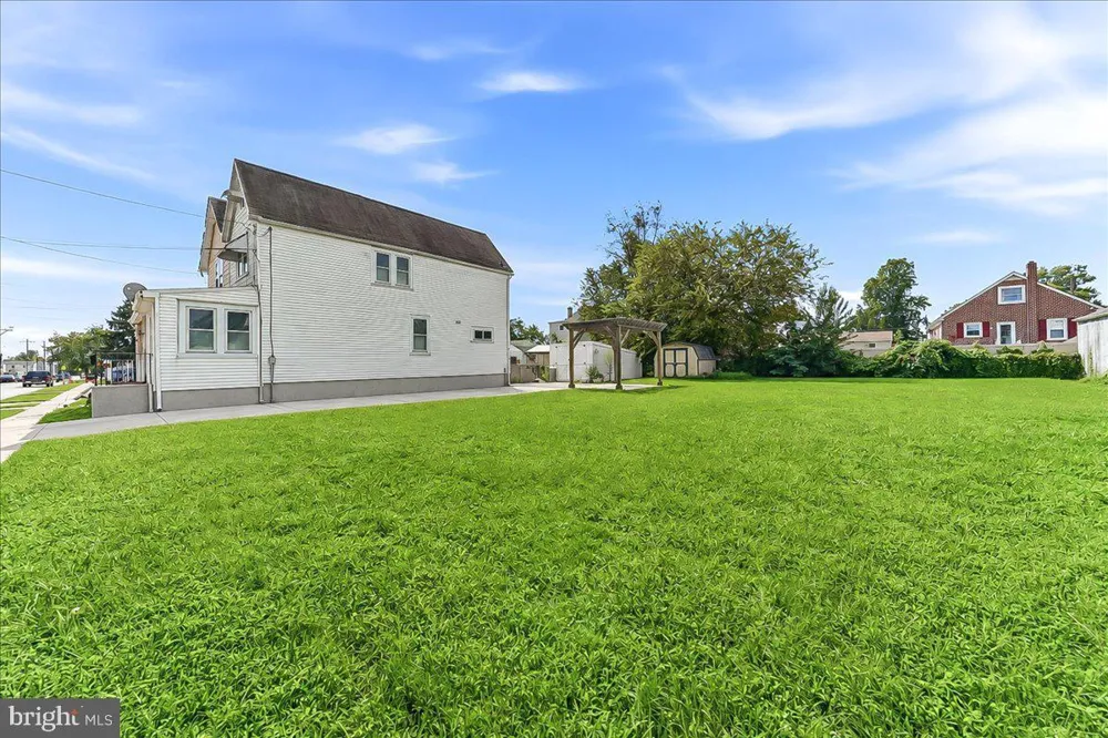 234 ERICKSON AVENUE Essington, PA 19029