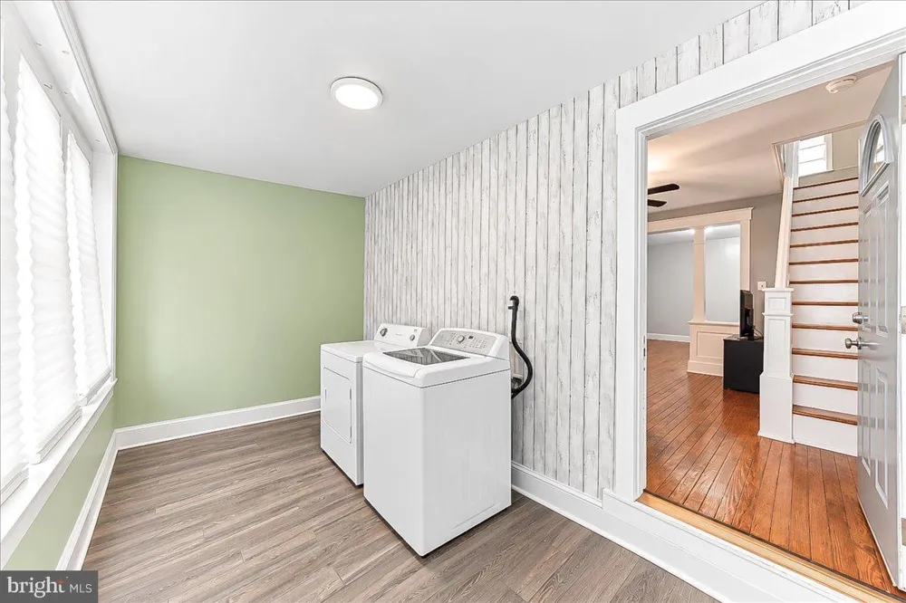 234 ERICKSON AVENUE Essington, PA 19029