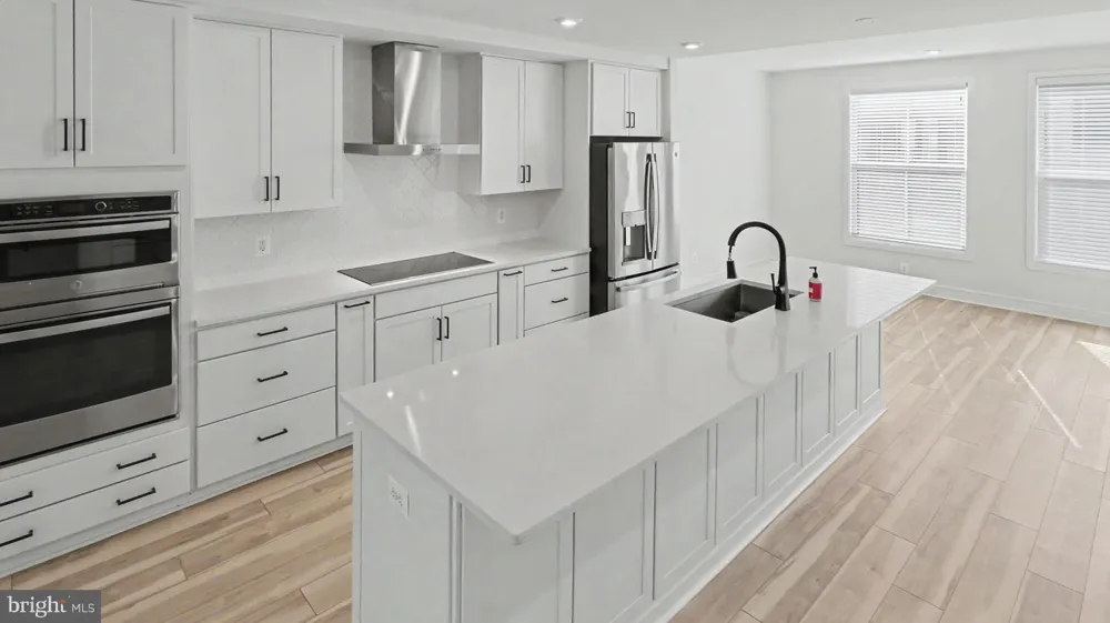 43595 FARRINGDON SQUARE Broadlands, VA 20148