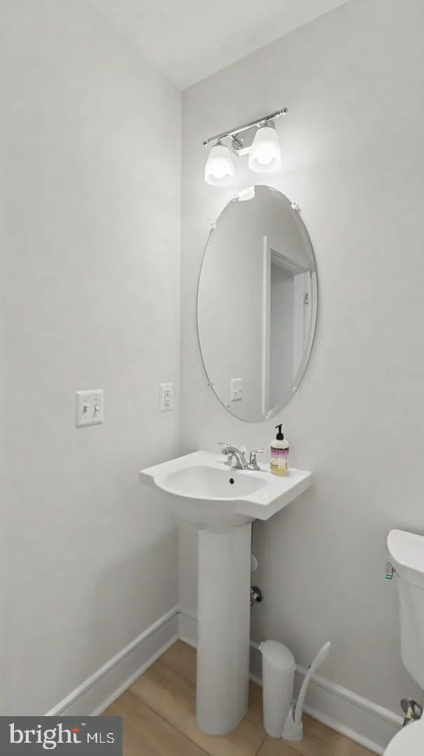 43595 FARRINGDON SQUARE Broadlands, VA 20148