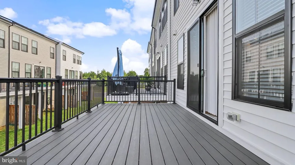 43595 FARRINGDON SQUARE Broadlands, VA 20148