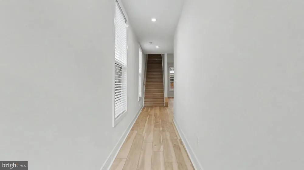 43595 FARRINGDON SQUARE Broadlands, VA 20148