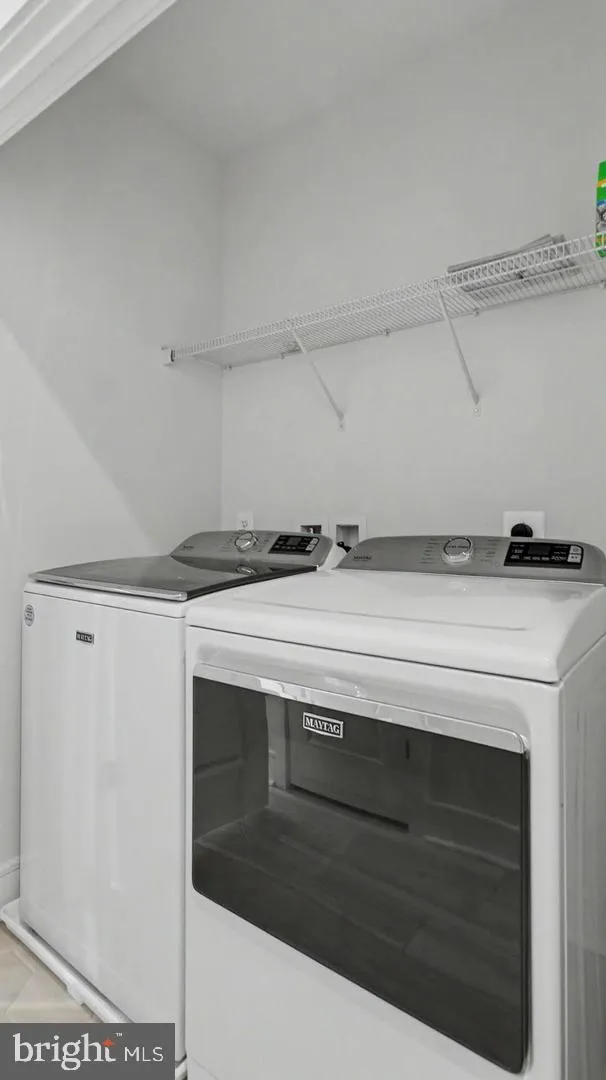 43595 FARRINGDON SQUARE Broadlands, VA 20148