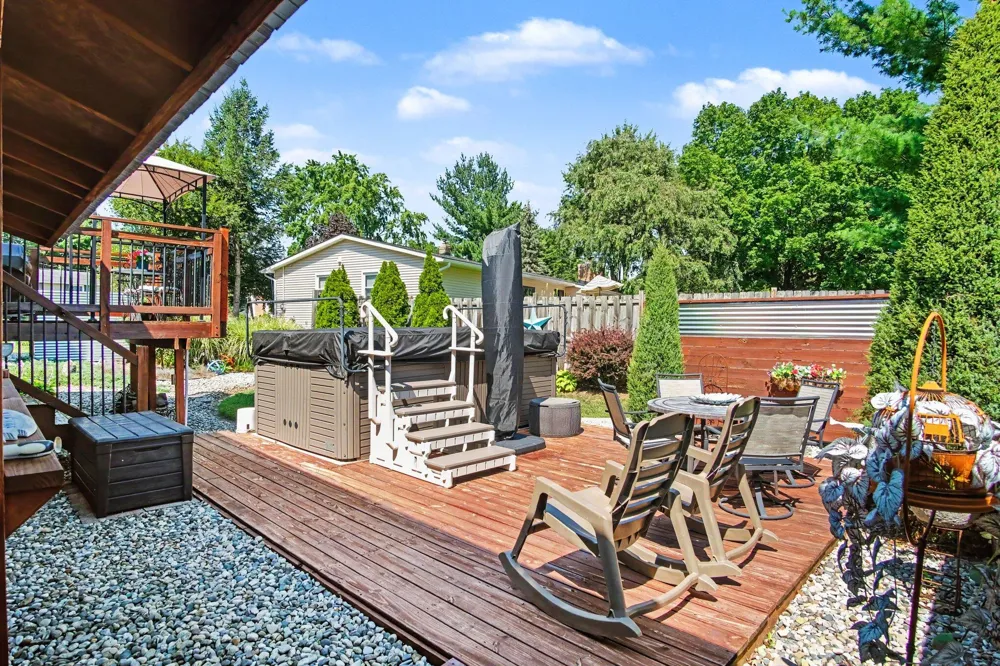 6230 Blythefield Avenue NE Rockford, MI 49341