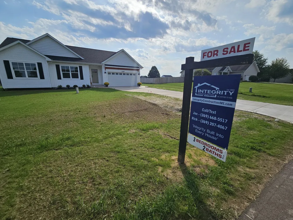 51489 Willis Street Paw Paw, MI 49079