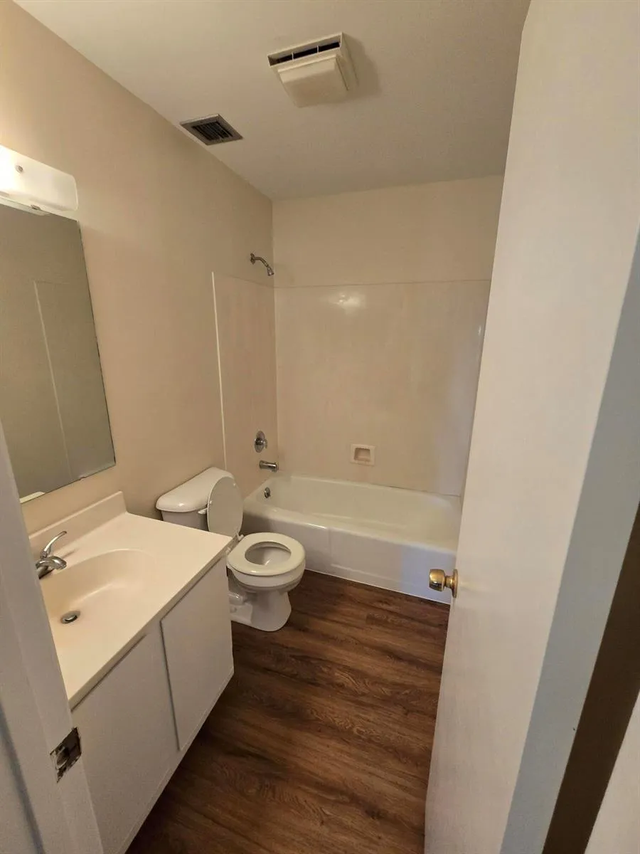 2007 OLEANDER BOULEVARD #D Fort Pierce, FL 34950